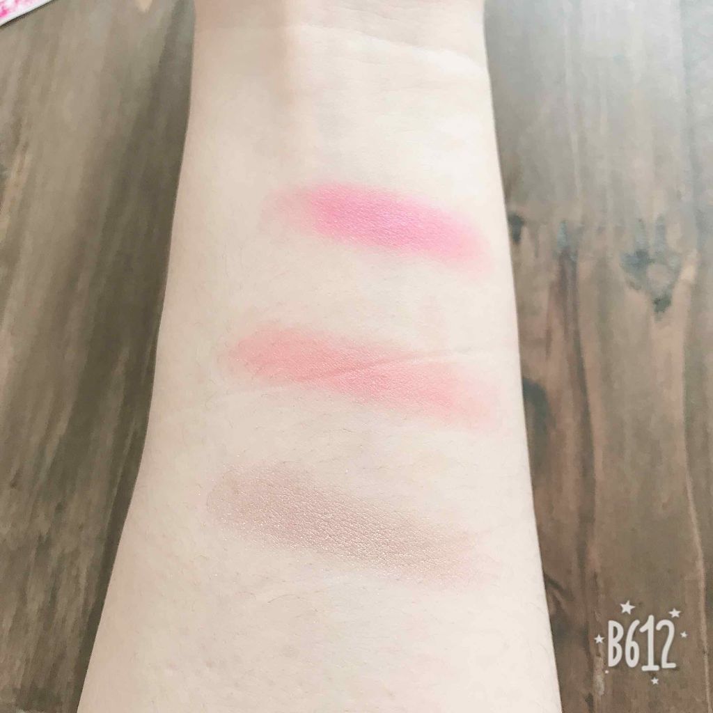 シャドーカスタマイズ/MAJOLICA MAJORCA/単色アイシャドウを使ったクチコミ(2枚目)