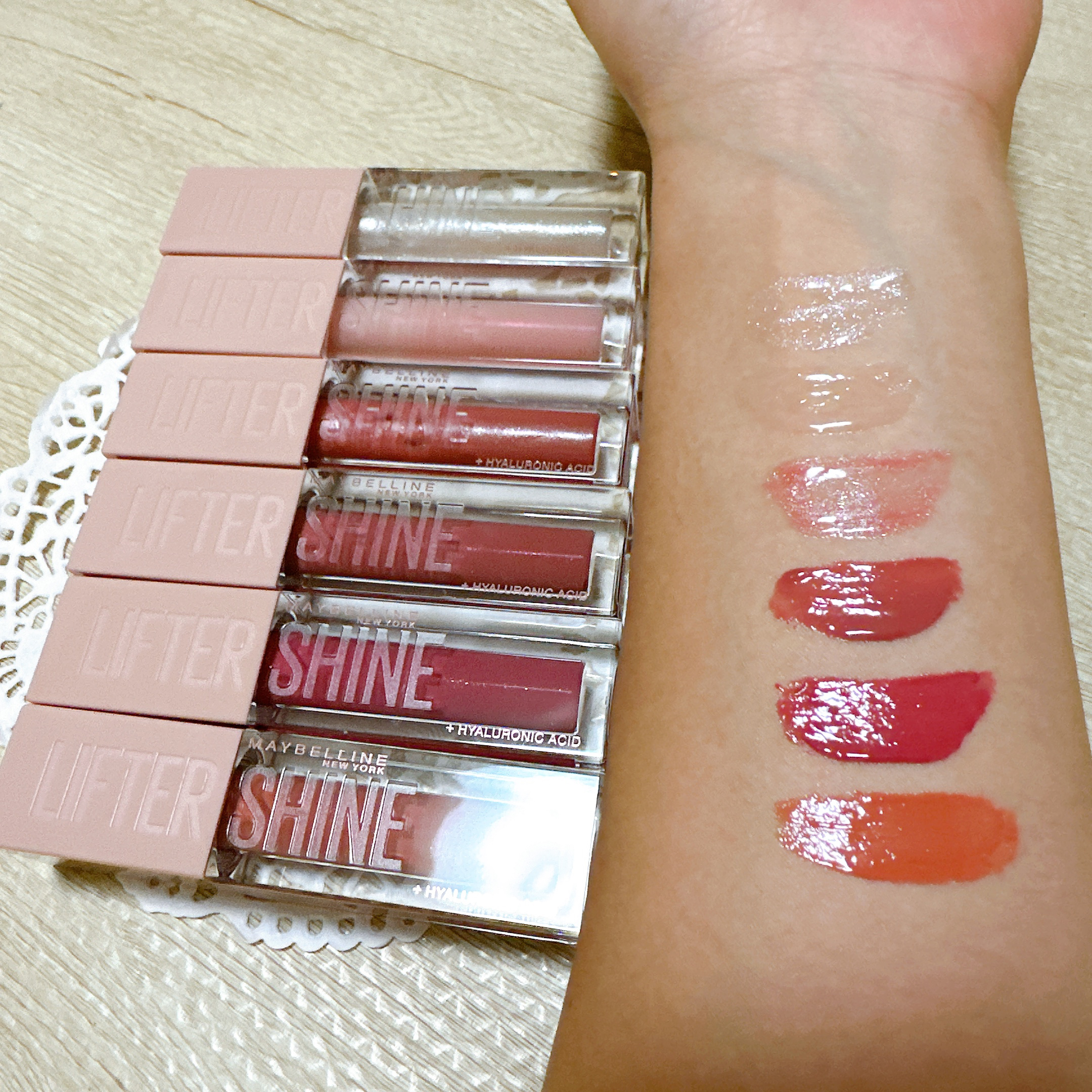 リフターシャイン 007 アーリーサンセット/MAYBELLINE NEW YORK/リップグロスを使ったクチコミ（3枚目）