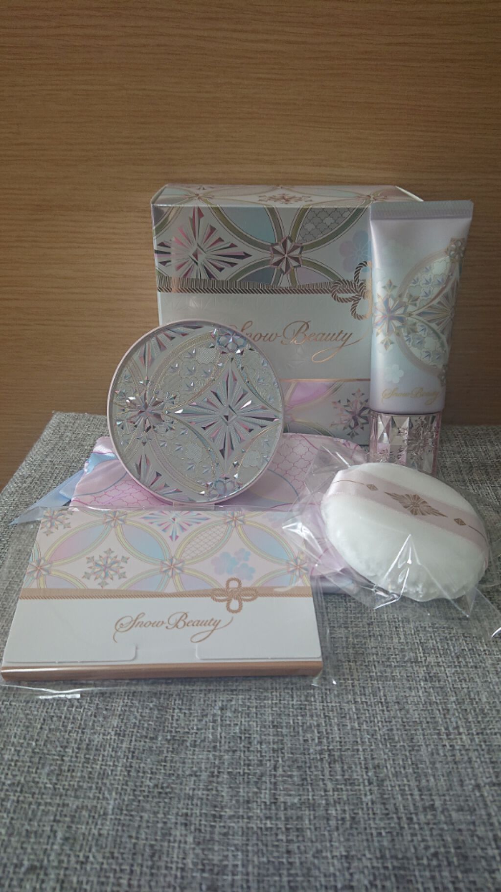 ホワイトニングトーンアップエッセンス/スノービューティー/化粧下地を使ったクチコミ(2枚目)