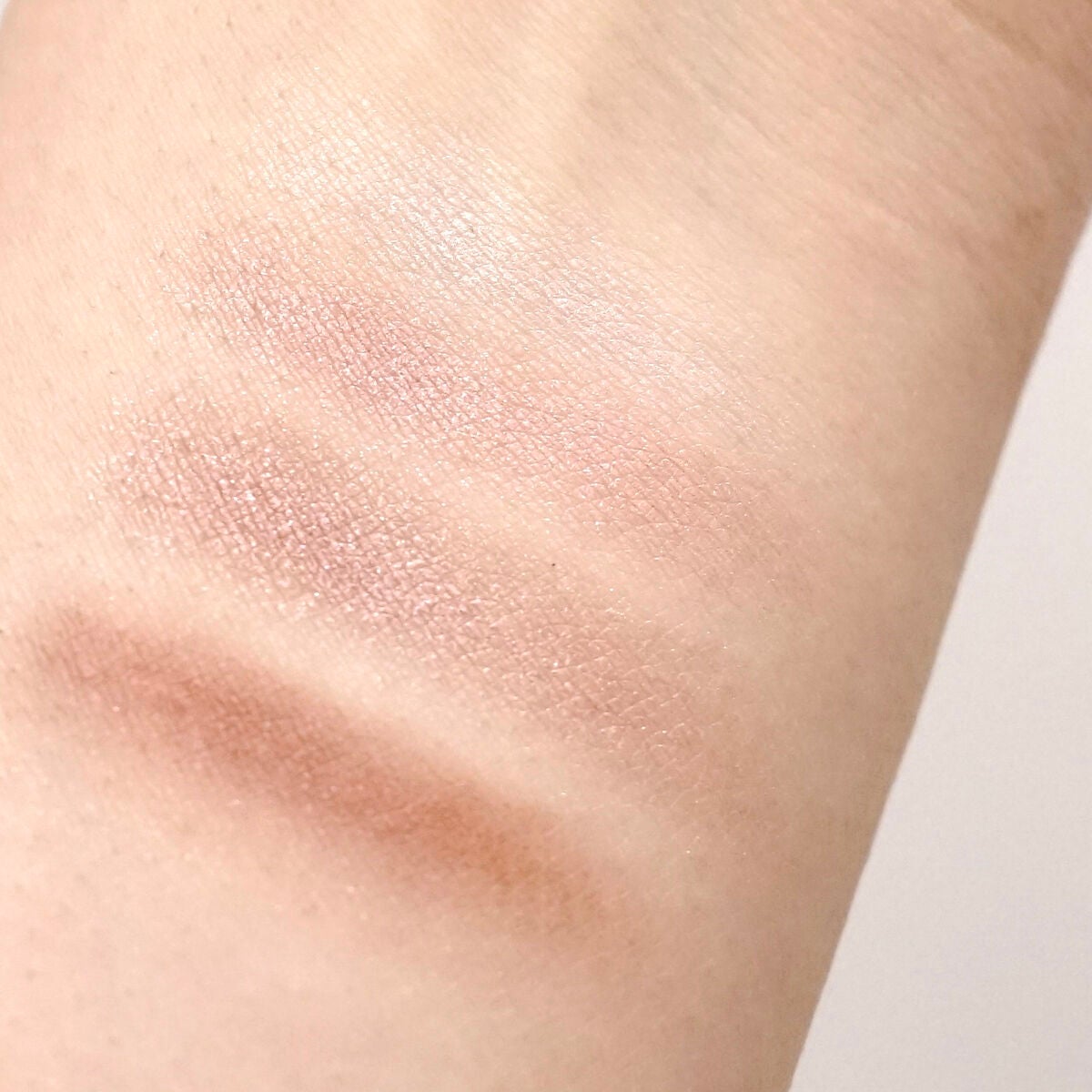 グロッシーリッチ アイズ N/Visée/アイシャドウパレットを使ったクチコミ(3枚目)