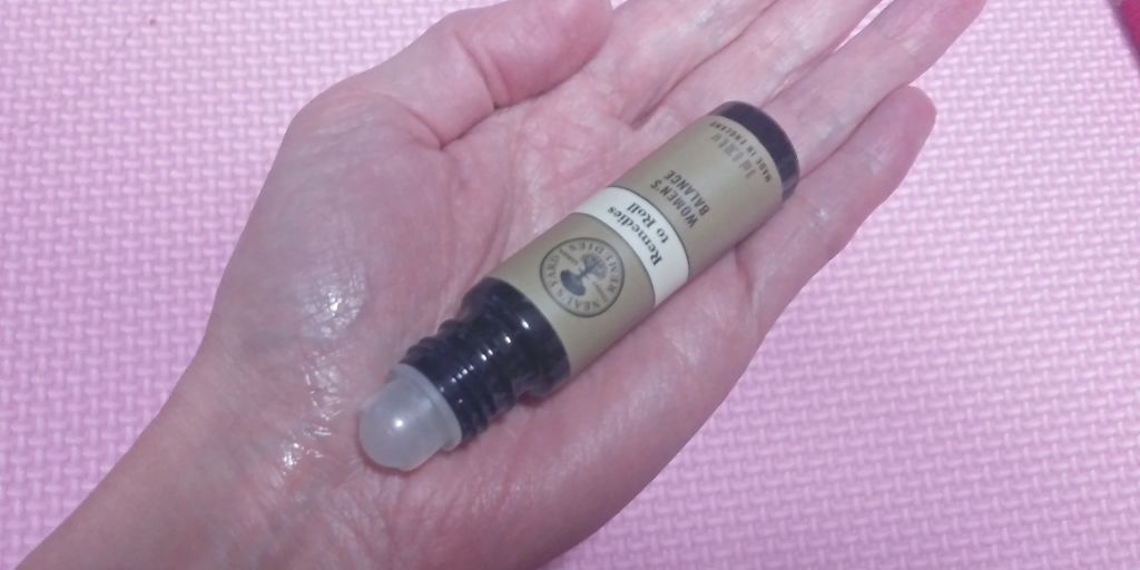 ブレンドエッセンシャルオイル ウーマンズバランス/ニールズヤード レメディーズ/アロマオイルを使ったクチコミ（2枚目）