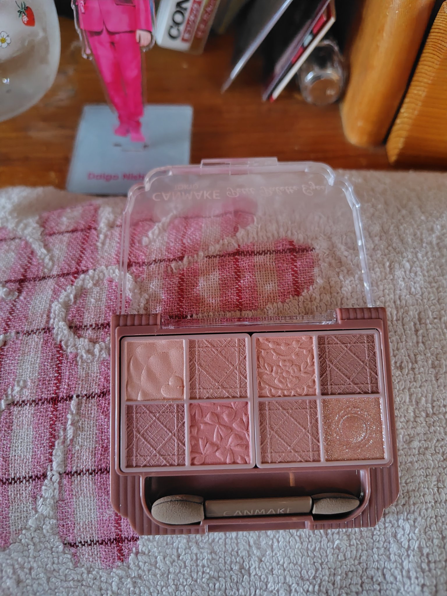 プティパレットアイズ（マットタイプ）/キャンメイク/パウダーアイシャドウを使ったクチコミ（2枚目）