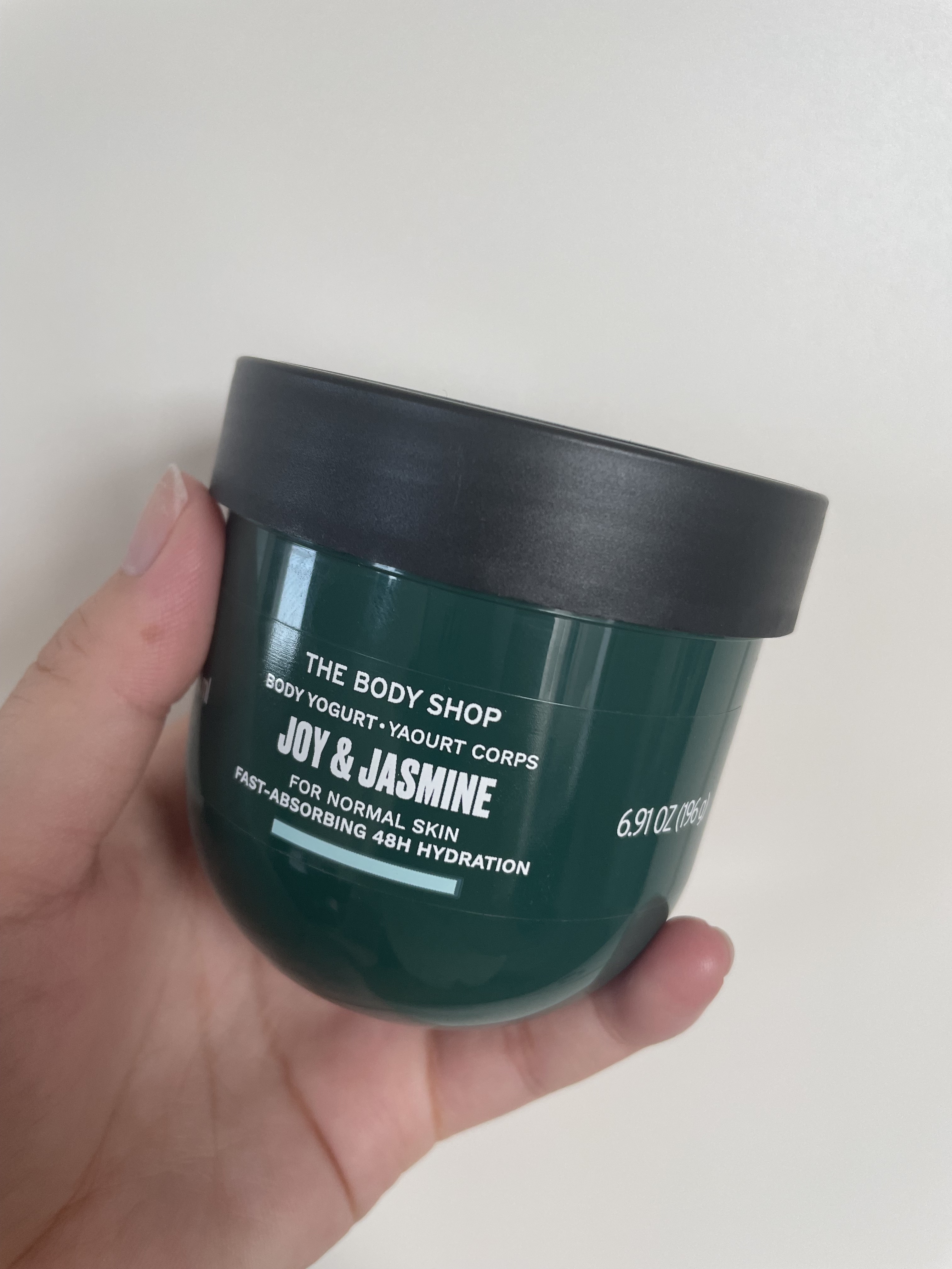 ボディヨーグルト ジャスミン/THE BODY SHOP/ボディクリームを使ったクチコミ（2枚目）