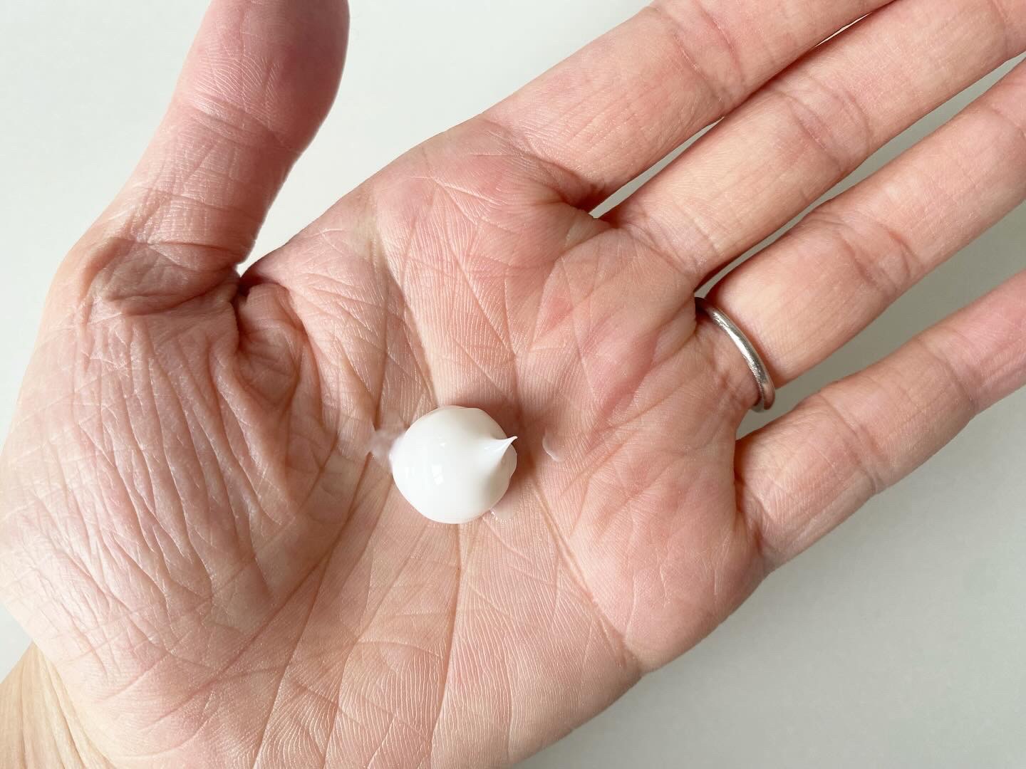 N.01 BODY SHOT CREAM/コジット/ボディクリームを使ったクチコミ（2枚目）