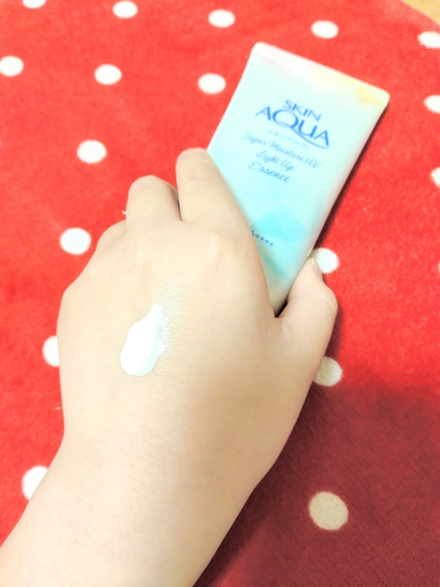 スキンアクア トーンアップUVエッセンス/スキンアクア/日焼け止めクリームを使ったクチコミ(2枚目)