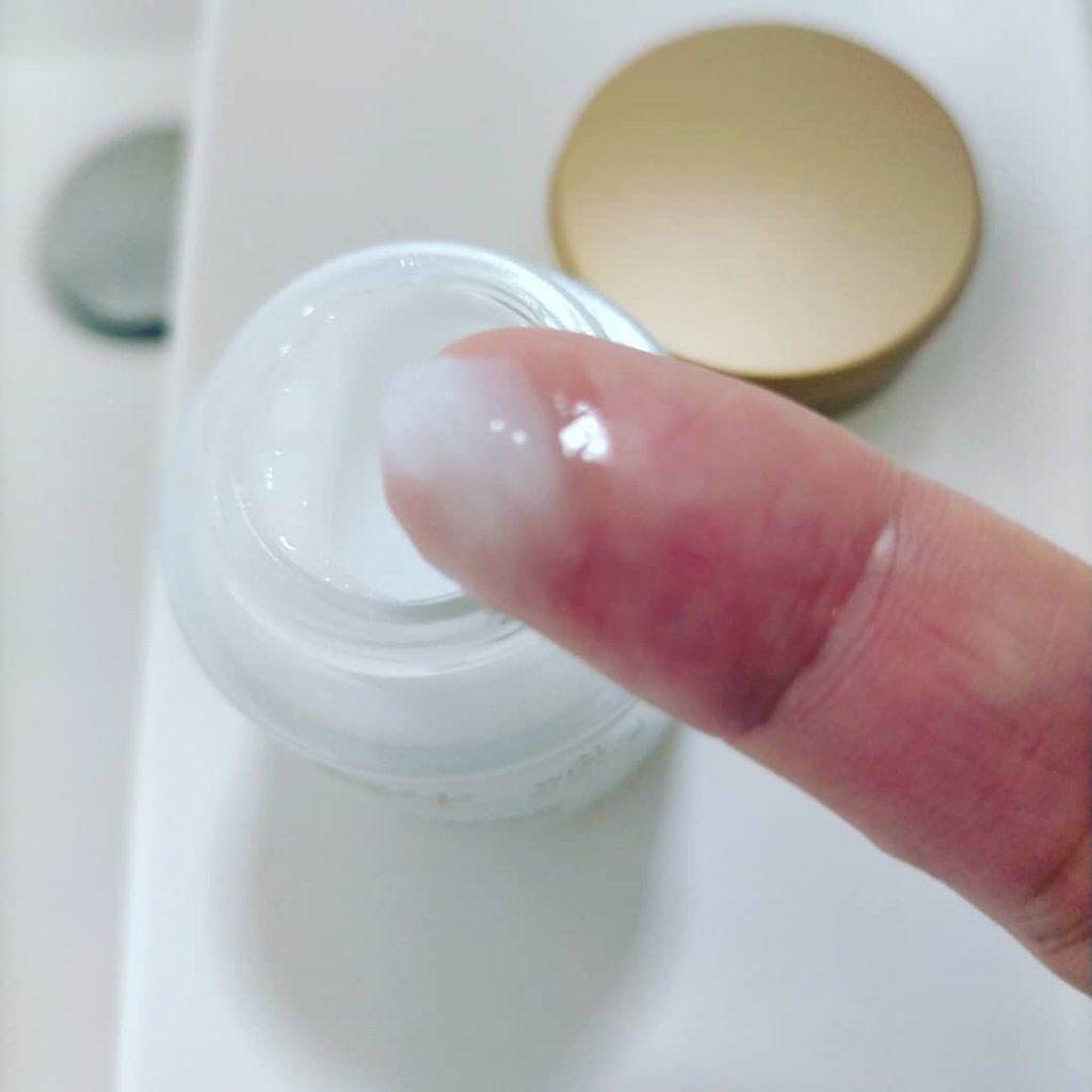 WORLD ONE アクティブパワーホワイトジェル/ステファニー/フェイスクリームを使ったクチコミ（3枚目）