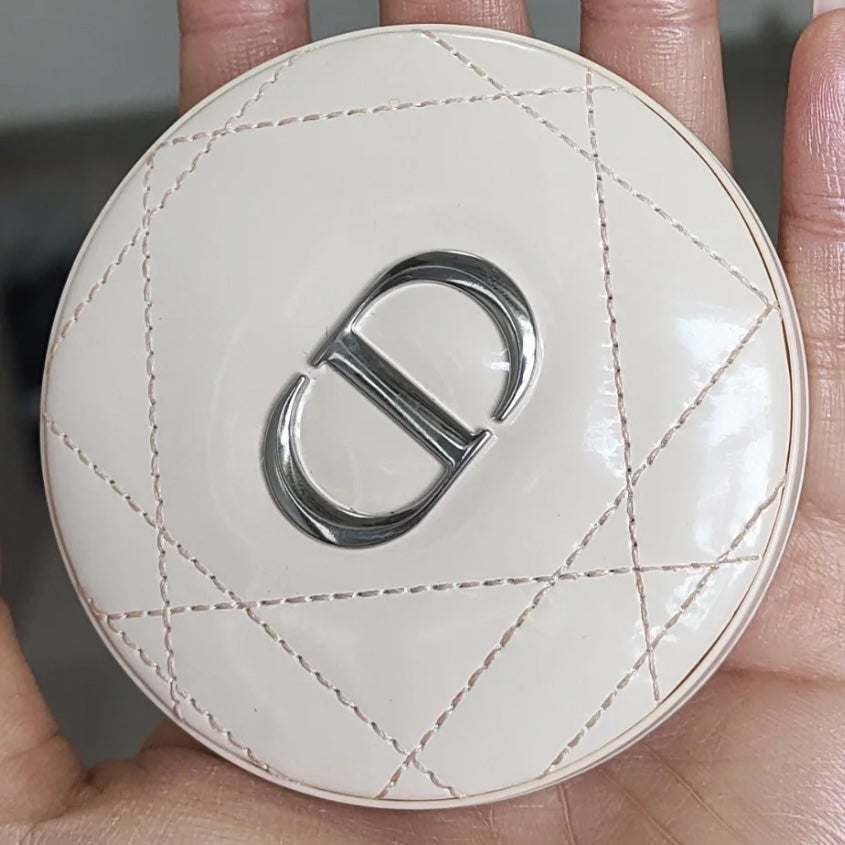 ディオールスキン フォーエヴァー クチュール ルミナイザー/Dior/プレストパウダーを使ったクチコミ(2枚目)