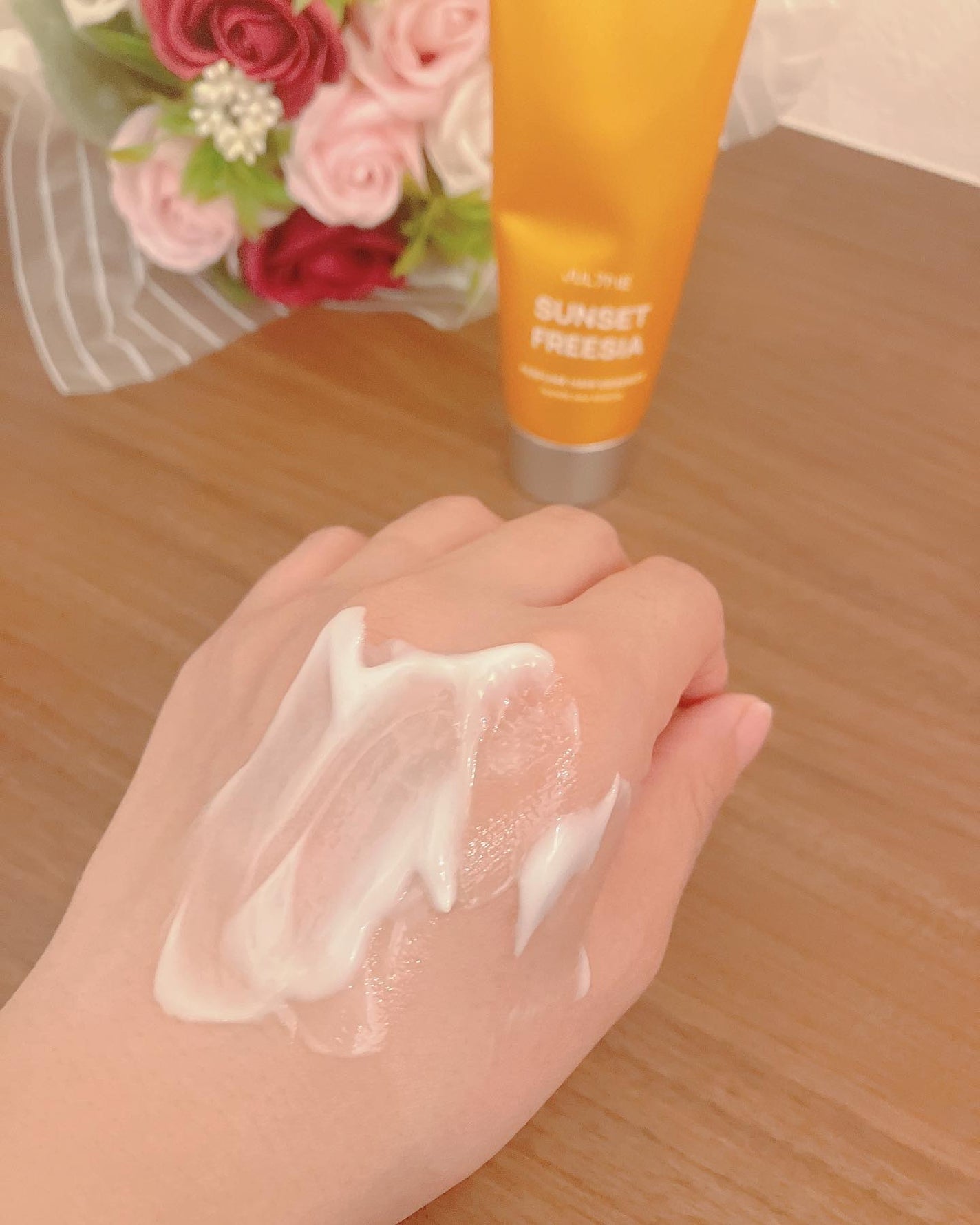 パフュームヘアエッセンス/JUL7ME/ヘアトリートメントを使ったクチコミ(4枚目)