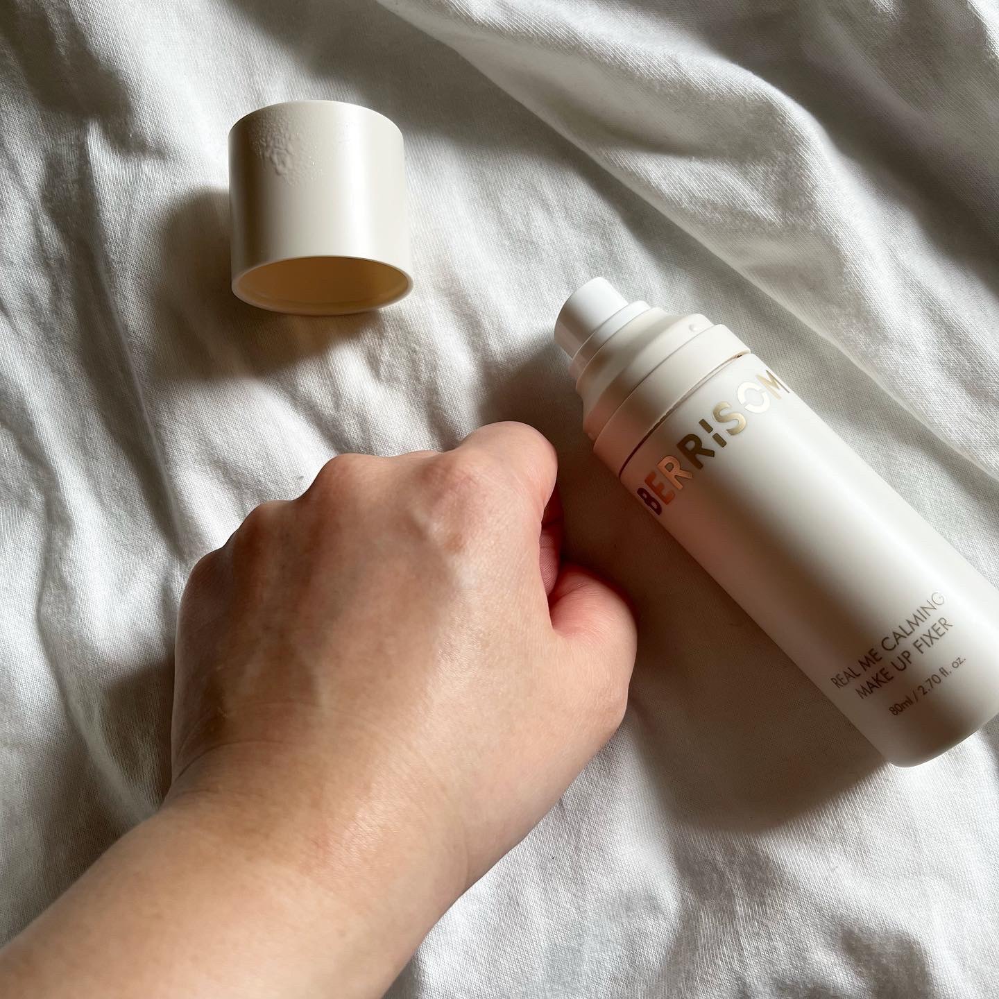 リアル ミー カーミング メイクアップ フィクサー/ベリサム/フィックスミストを使ったクチコミ（2枚目）