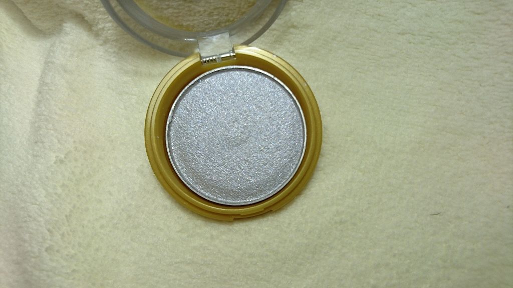 シャイニーシャドウ N/excel/単色アイシャドウを使ったクチコミ(3枚目)