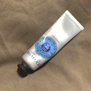 🤞🏻L'OCCITANE シアハンドクリーム🤞🏻
✓べたべたしないのにしっとり
✓きつ過ぎず優しい匂い
✓シンプルでオシャレなパッケージ

ちょっと高いけどこれはリピしたいと思ってます、、、、、もうほん