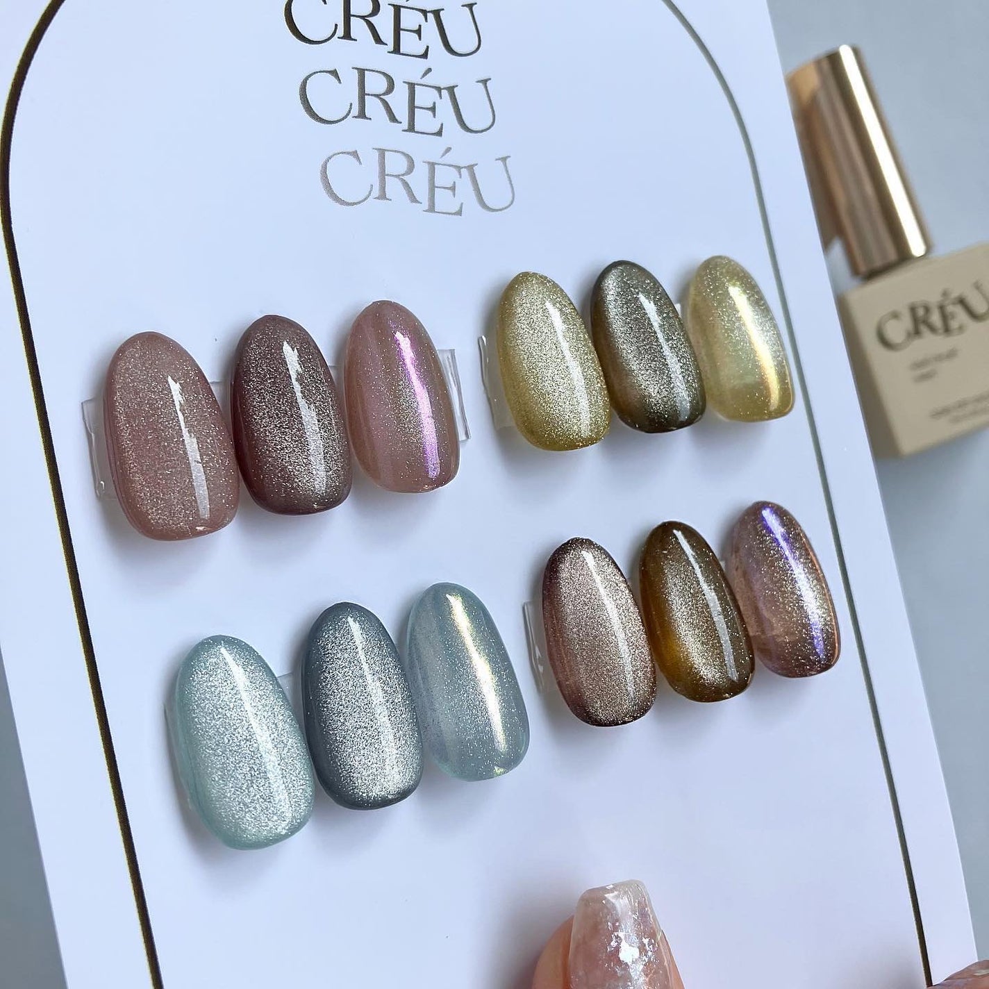 sato 🕊 self nail🫧🤍 on LIPS 「CRÉU𝖬𝖮𝖴𝖬𝖠𝖦𝗌𝖾𝗋𝗂𝖾𝗌ワンカラーで使っても十分可愛い..」(2枚目)