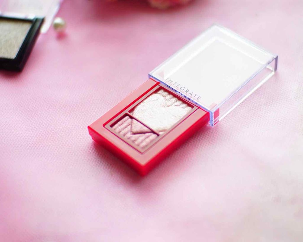 UR GLAM　POWDER EYESHADOW/U R GLAM/単色アイシャドウを使ったクチコミ（3枚目）