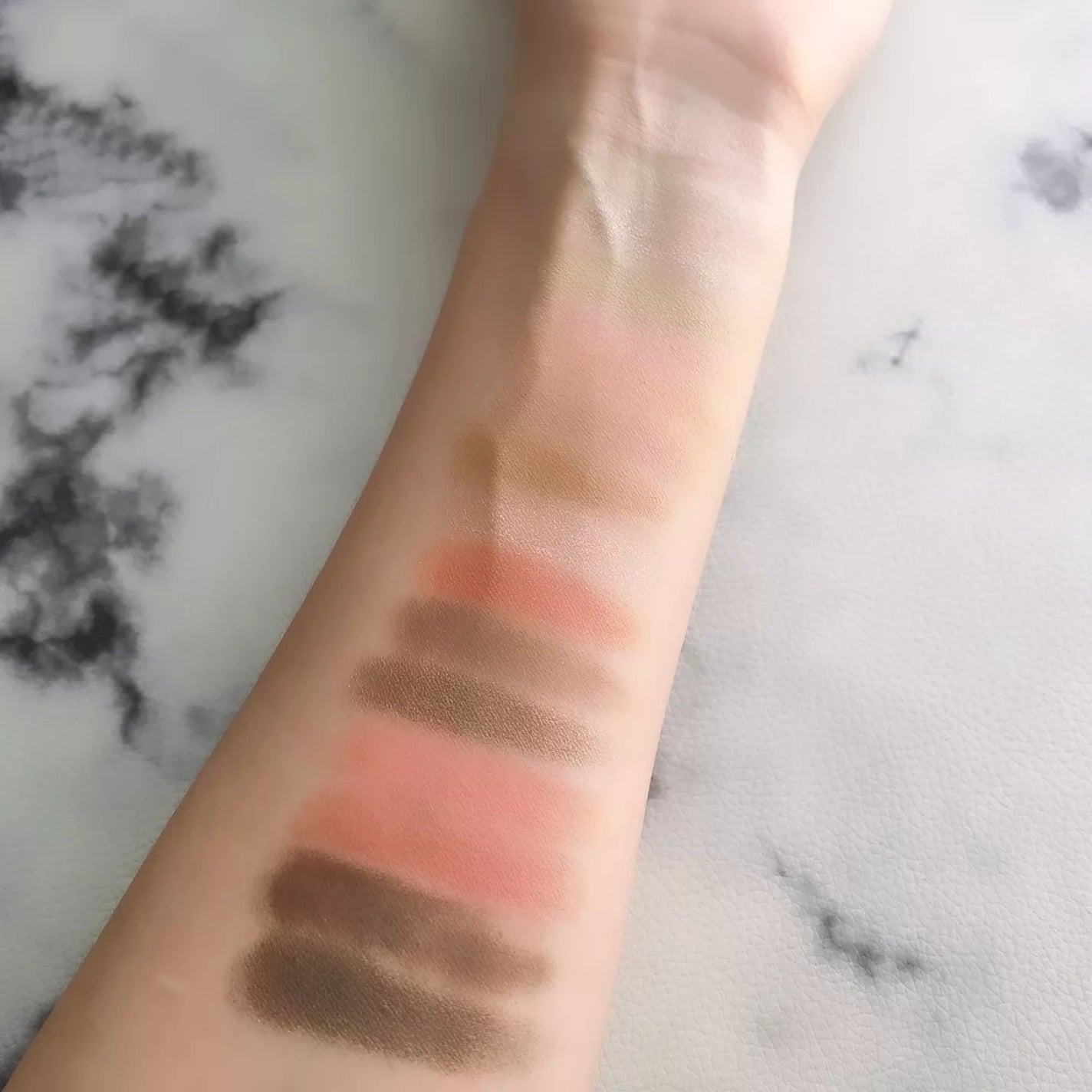 ソフトブラーリングアイパレット/wakemake/アイシャドウパレットを使ったクチコミ(5枚目)