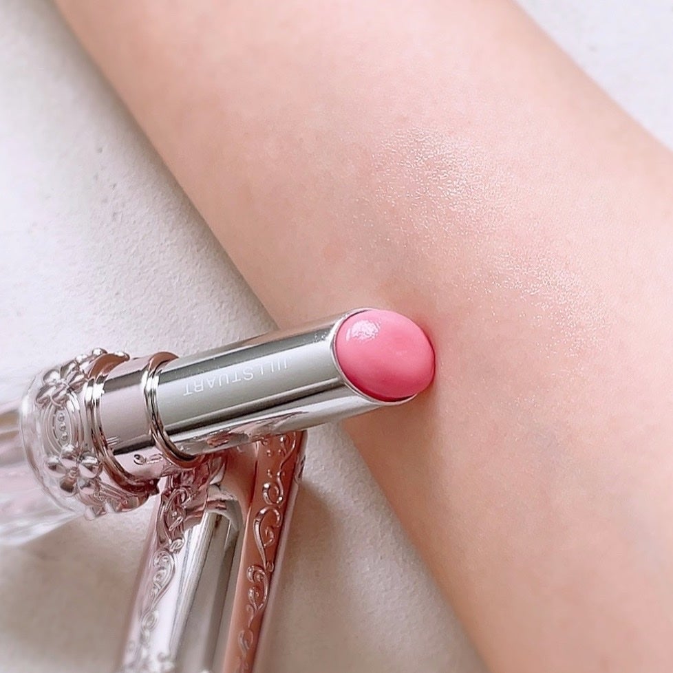 ジルスチュアート リップブロッサム バーム/JILL STUART/口紅を使ったクチコミ(3枚目)