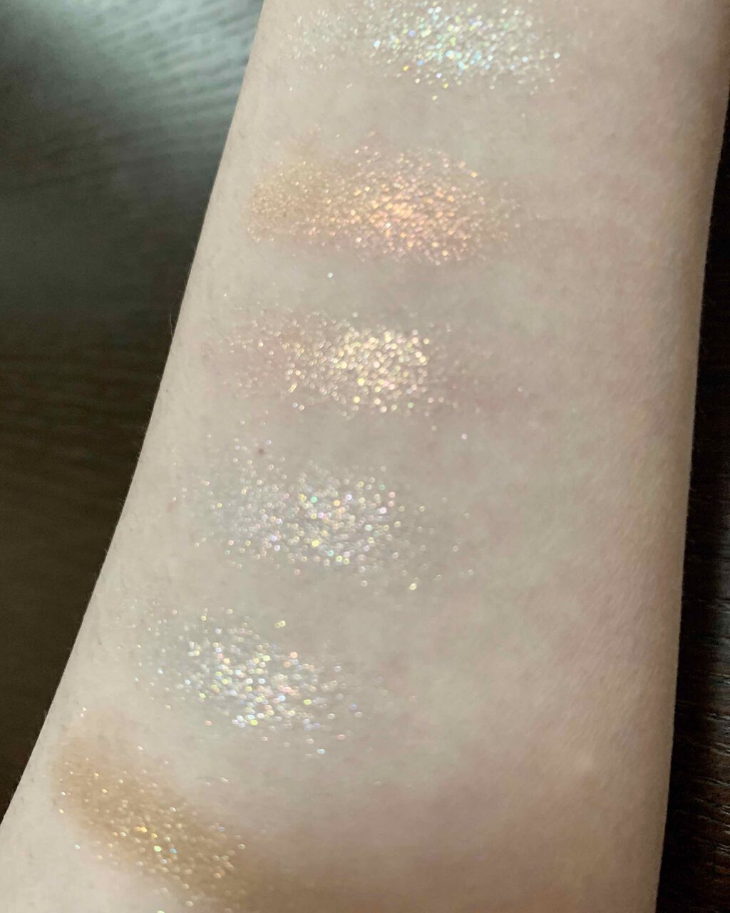 グリッタープリズム シャドウ/MISSHA/グリッターを使ったクチコミ（3枚目）