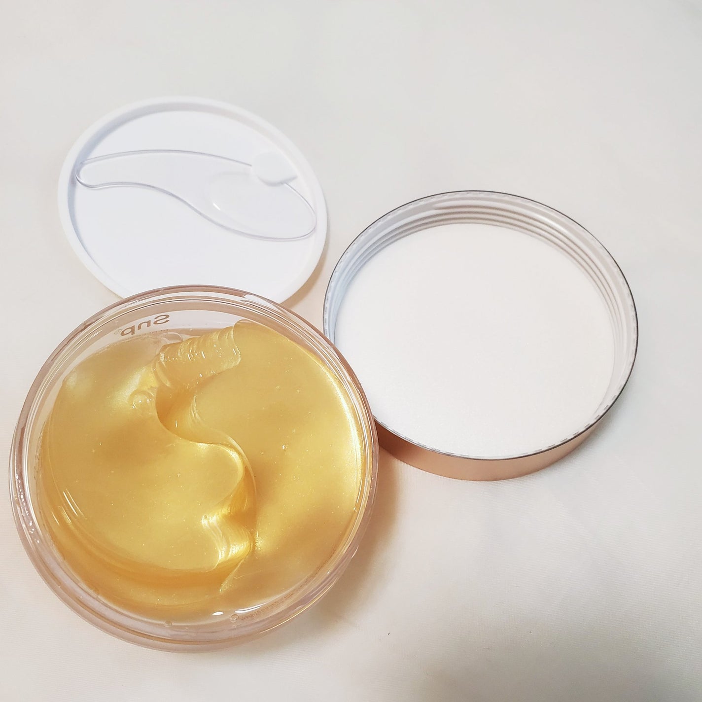 ゴールドコラーゲンパーフェクションアイパッチ/SNP/シートマスク・パックを使ったクチコミ(5枚目)