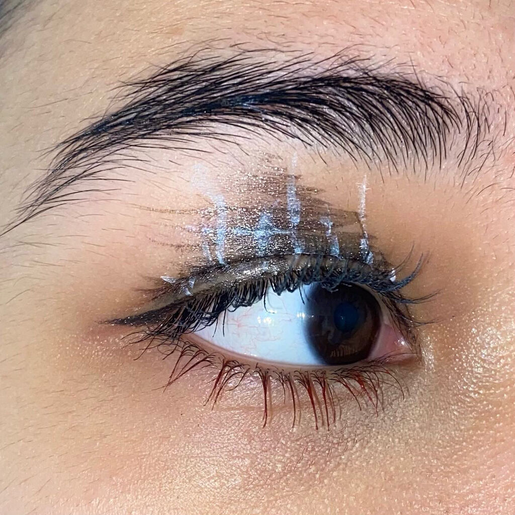 EYE OPENING LINER/UZU BY FLOWFUSHI/リキッドアイライナーを使ったクチコミ（2枚目）