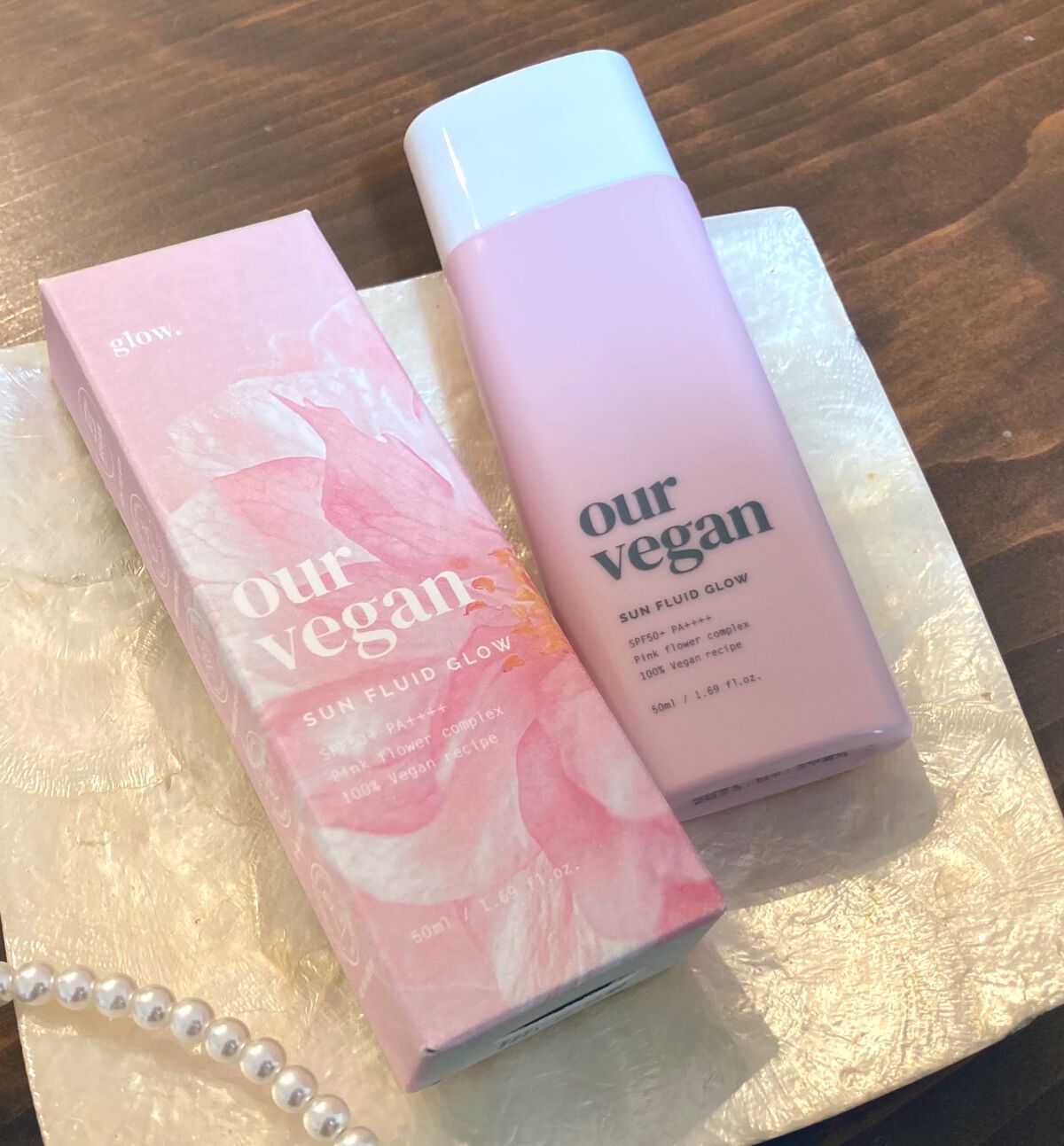 アワーヴィーガン サンプルイド グロー/manyo/化粧下地を使ったクチコミ（1枚目）