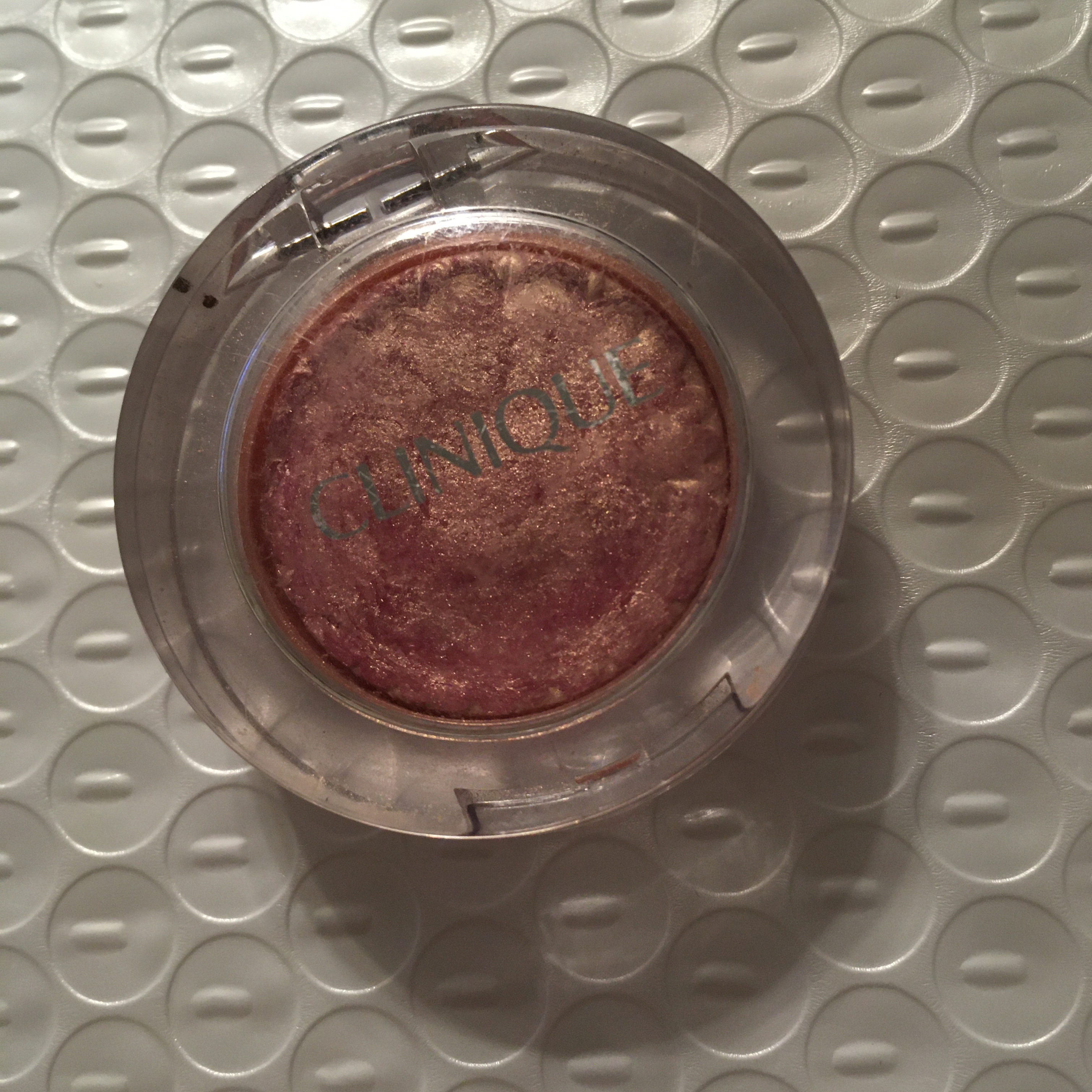 リッド ポップ 08 ペタル ポップ/CLINIQUE/単色アイシャドウを使ったクチコミ（1枚目）