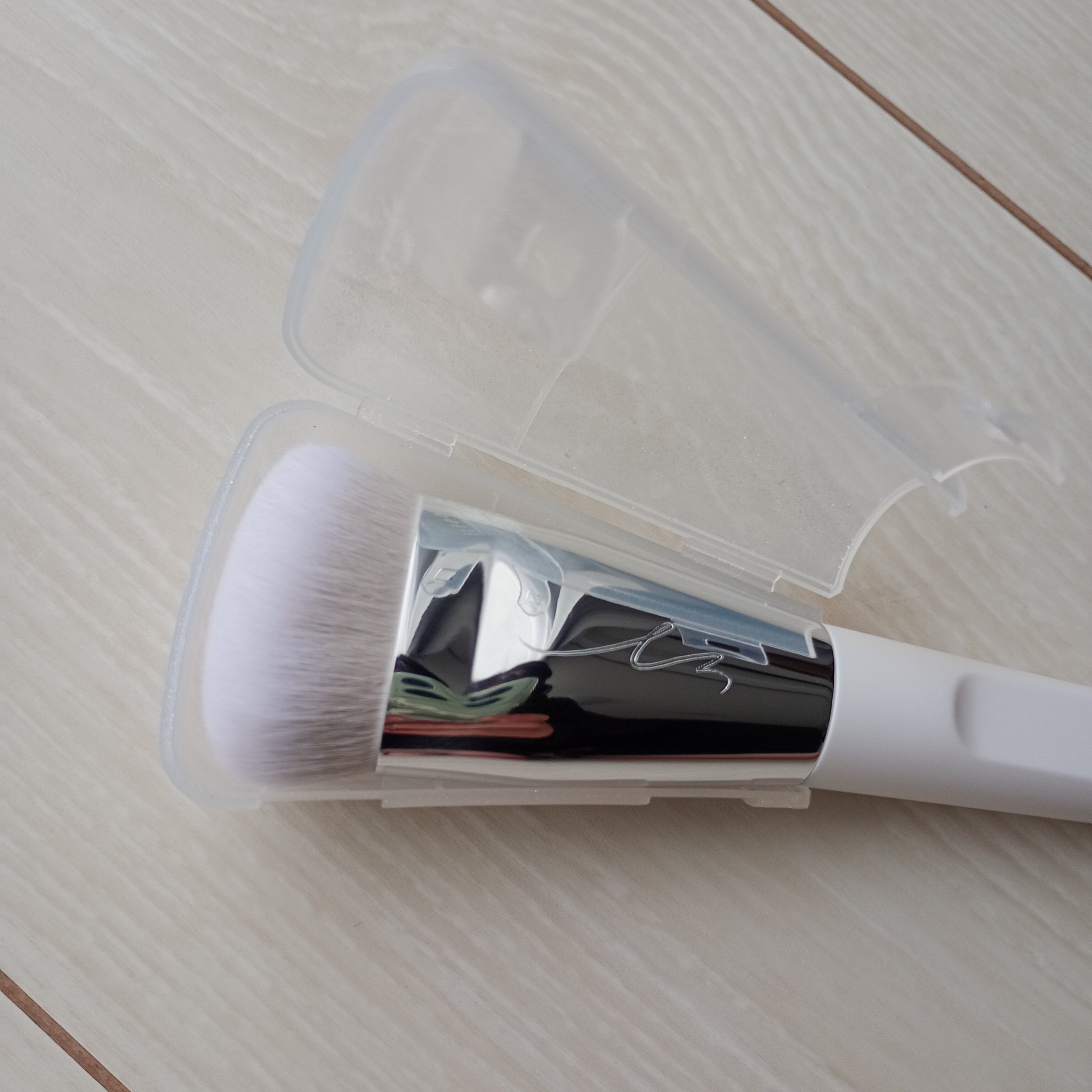 okhee 白玉ファンデーションブラシ/SOOA DOR/メイクブラシを使ったクチコミ（2枚目）