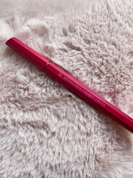 EYE OPENING LINER/UZU BY FLOWFUSHI/リキッドアイライナーを使ったクチコミ(5枚目)