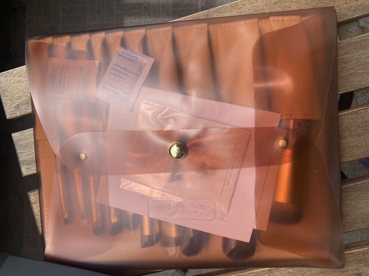 SIXPLUS X MARILYN 10本メイクアップブラシセット/SIXPLUS/メイクブラシを使ったクチコミ（2枚目）