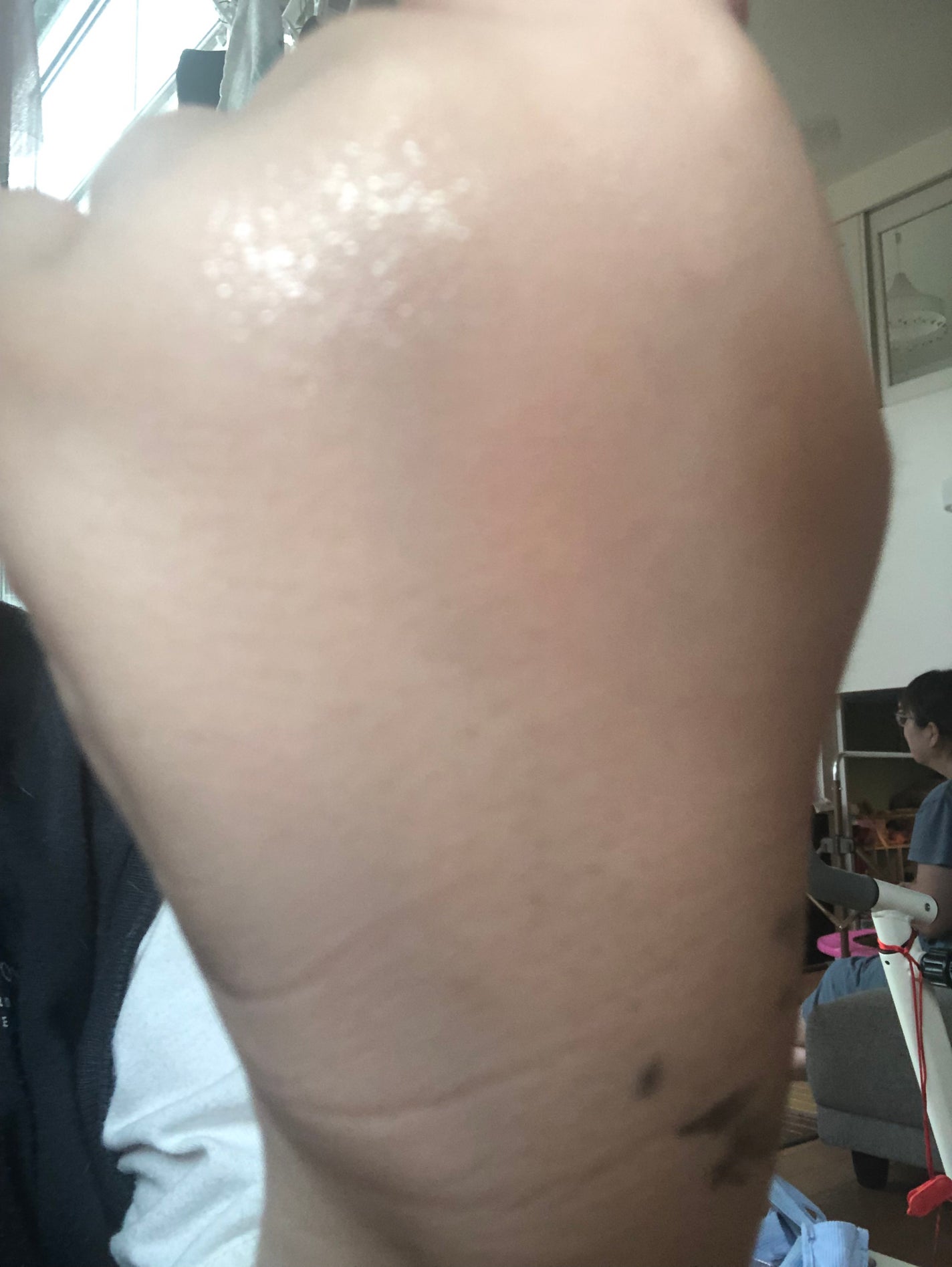 もちまめ on LIPS 「崩れにくいセザンヌアイシャドウ1000円以下可愛いしやり方も簡..」(3枚目)