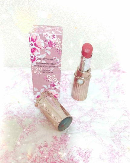 リップブロッサム ベルベット ロイヤル&アーバン プリンセス/JILL STUART/口紅を使ったクチコミ(3枚目)