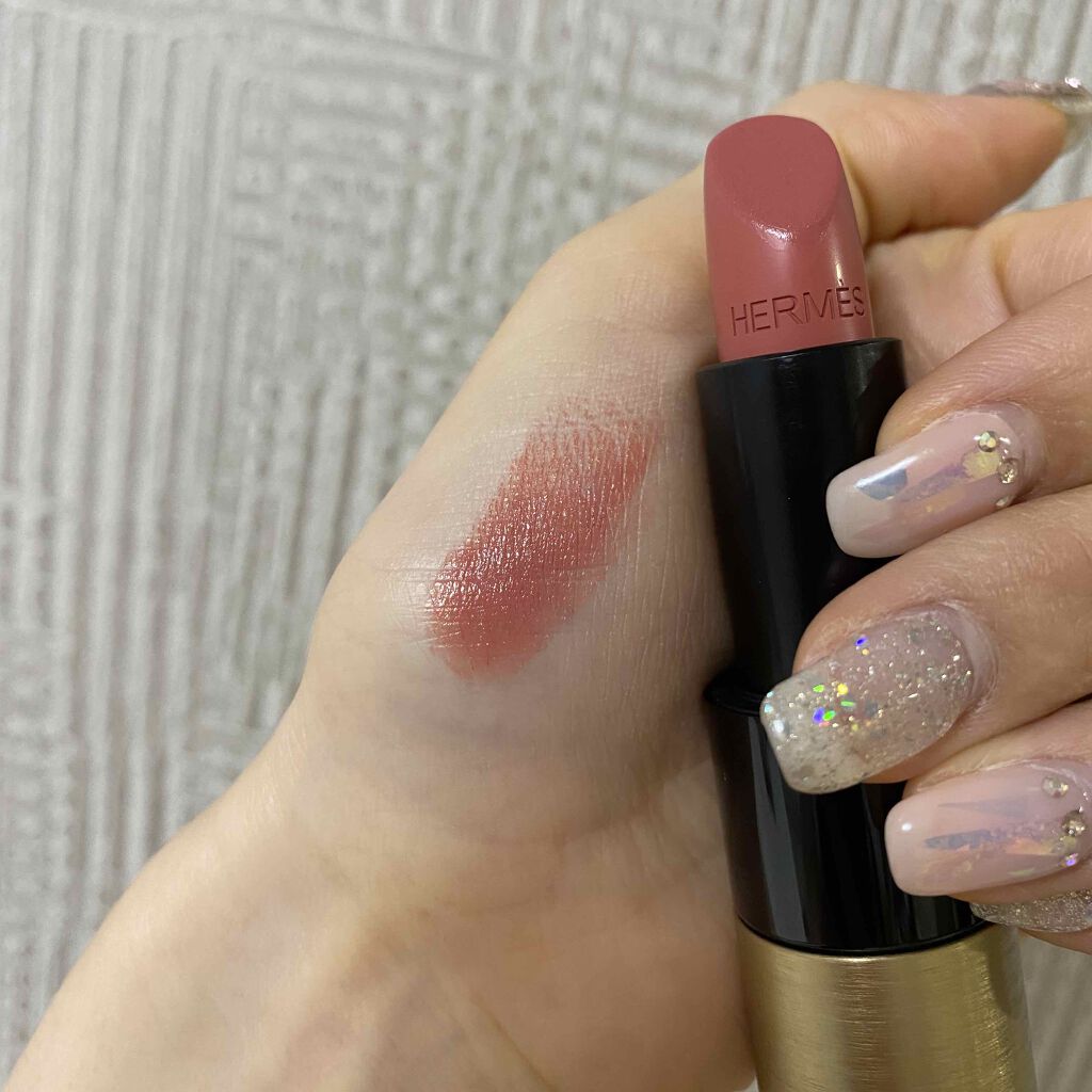 〈ルージュ・エルメス〉 ルージュ ア レーヴル サティネ/エルメス/口紅を使ったクチコミ(2枚目)