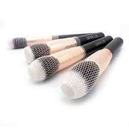 ☞  ナ ル ミ ᯅ̈ on LIPS 「*#百均優秀アイテム#ブラシカバー#メイクブラシ#キャンドゥ持..」(2枚目)