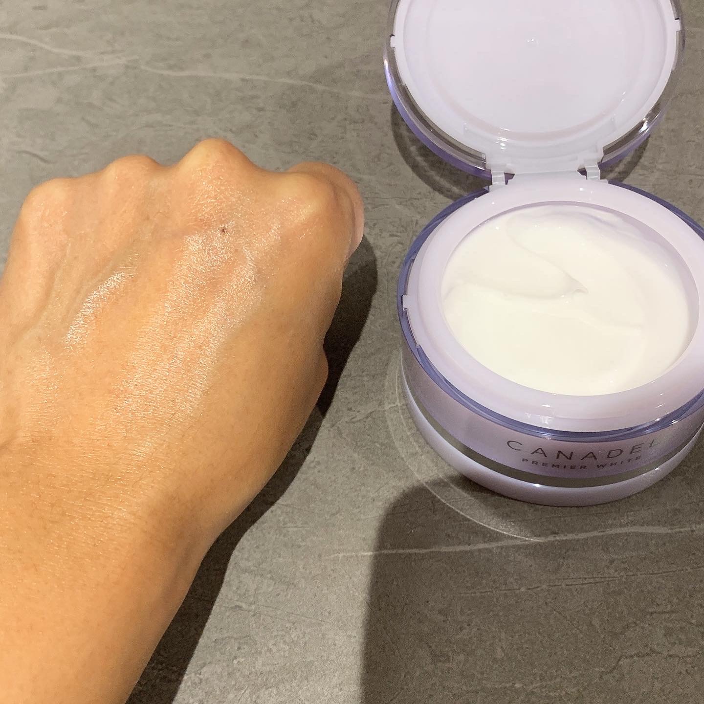 プレミアホワイト オールインワン/CANADEL/オールインワン化粧品を使ったクチコミ（3枚目）