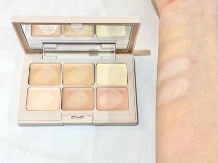 マルチフィックスコンシーラー&カラーコレクター バニラ/SHEGLAM/パレットコンシーラーを使ったクチコミ(2枚目)