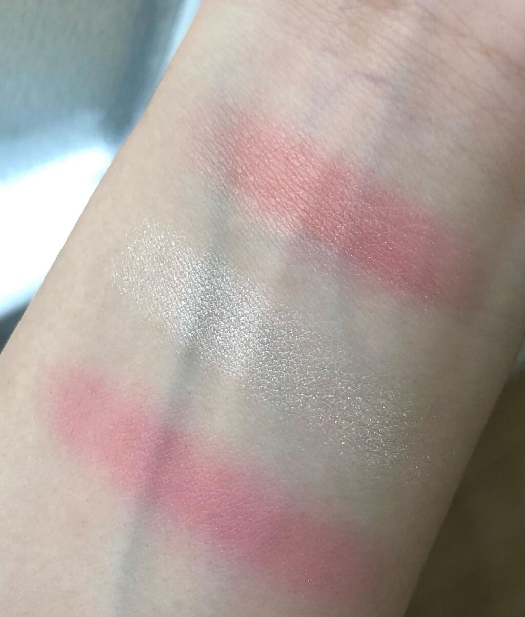 ラパレット ソーデリケイト/クリスチャン ルブタン/アイシャドウパレットを使ったクチコミ（2枚目）