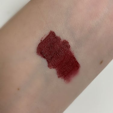 lilybyred romantic liar mousse tintのクチコミ「リリバイのふわふわムースティント💭



リリバイはカラバリ豊富でデザインもスタイリッシュで素.....」（2枚目）