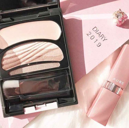 ブラシひと塗りシャドウ/オーブ/アイシャドウパレットを使ったクチコミ(1枚目)