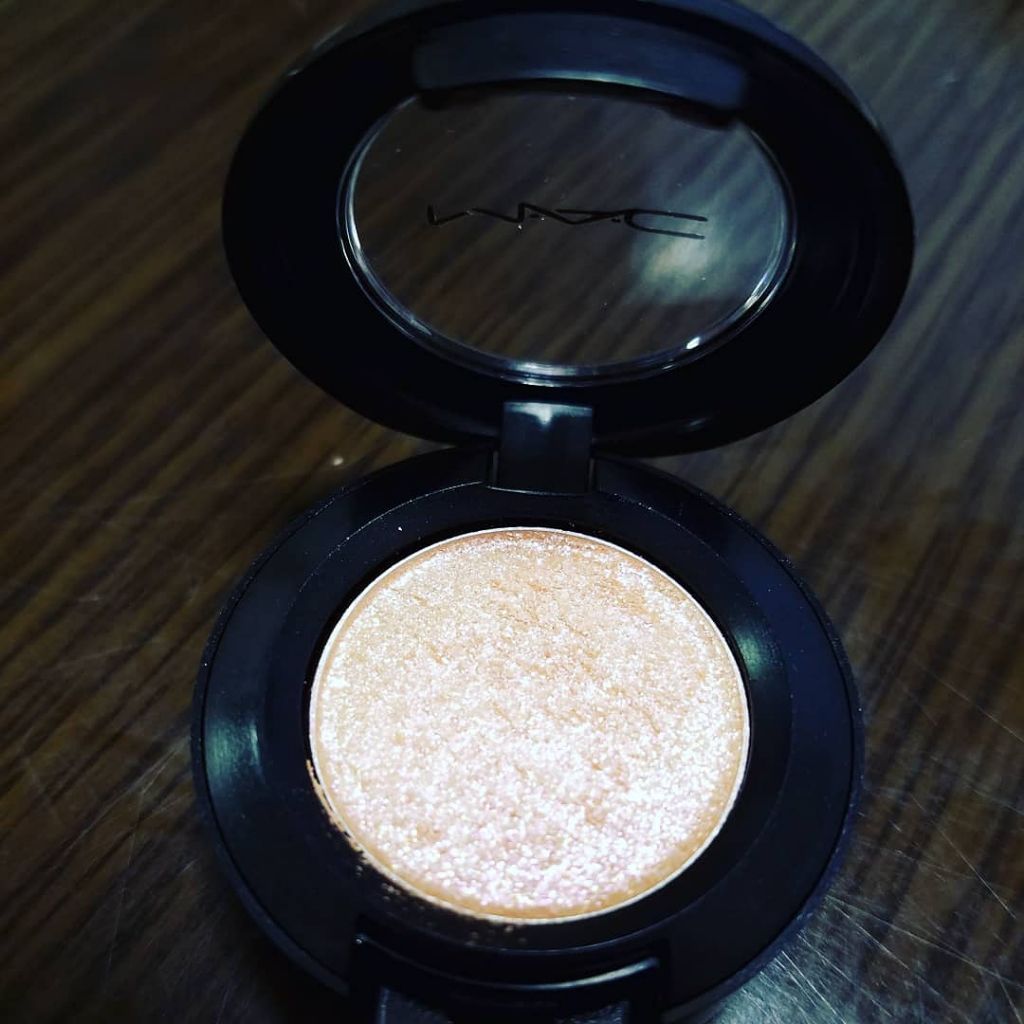 蜜柑 on LIPS 「ここ数日間で集めに集めたMACのコスメ達💛わたしの、宝物です(..」(2枚目)