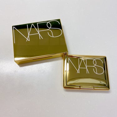 アフターパーティ ライトリフレクティングセッティングパウダー プレスト/NARS/プレストパウダーを使ったクチコミ（2枚目）