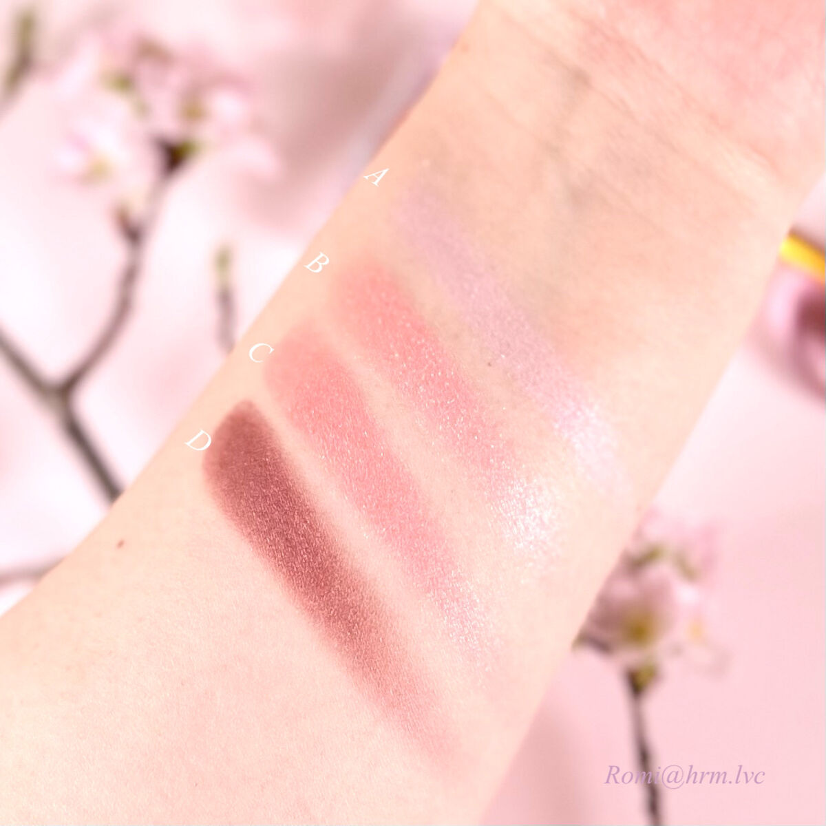 シルキースフレアイズ/キャンメイク/アイシャドウパレットを使ったクチコミ（3枚目）