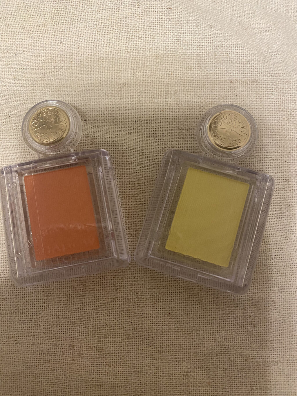 シャドーカスタマイズ YE232 カナリヤ/MAJOLICA MAJORCA/単色アイシャドウを使ったクチコミ（1枚目）