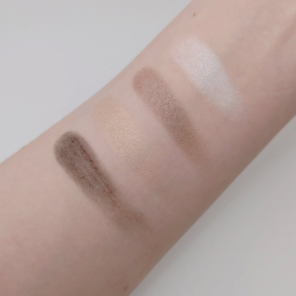 レブロン カラーステイ デイ トゥ ナイト アイシャドウ クアッド 555 ムーンリット/REVLON/アイシャドウパレットを使ったクチコミ（2枚目）