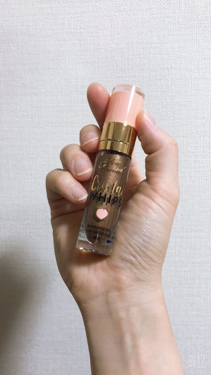 クリスタルホイップス ロングウェアリング シマ—リング アイシャドウ クラブ キッド/Too Faced/リキッドアイシャドウを使ったクチコミ(1枚目)