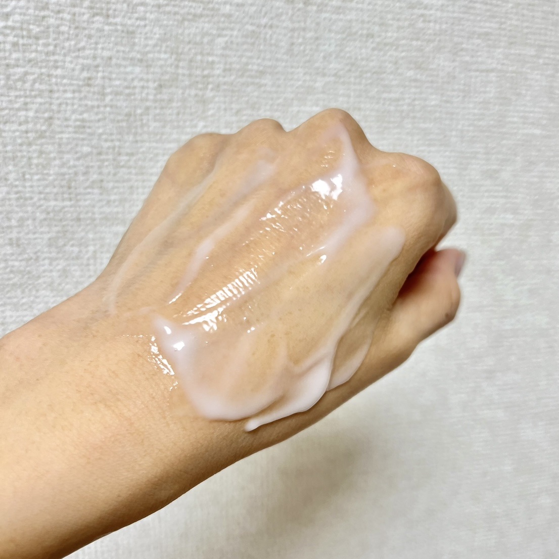 ケアセラ APフェイス＆ボディ乳液/ケアセラ/ボディミルクを使ったクチコミ（3枚目）