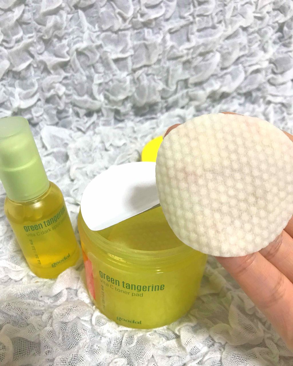 グリーンタンジェリン ビタC ダークスポットケアセラム/goodal/美容液を使ったクチコミ（2枚目）