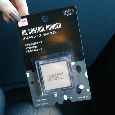 UR GLAM　OIL CONTROL POWDER ナチュラル/U R GLAM/プレストパウダーを使ったクチコミ（2枚目）