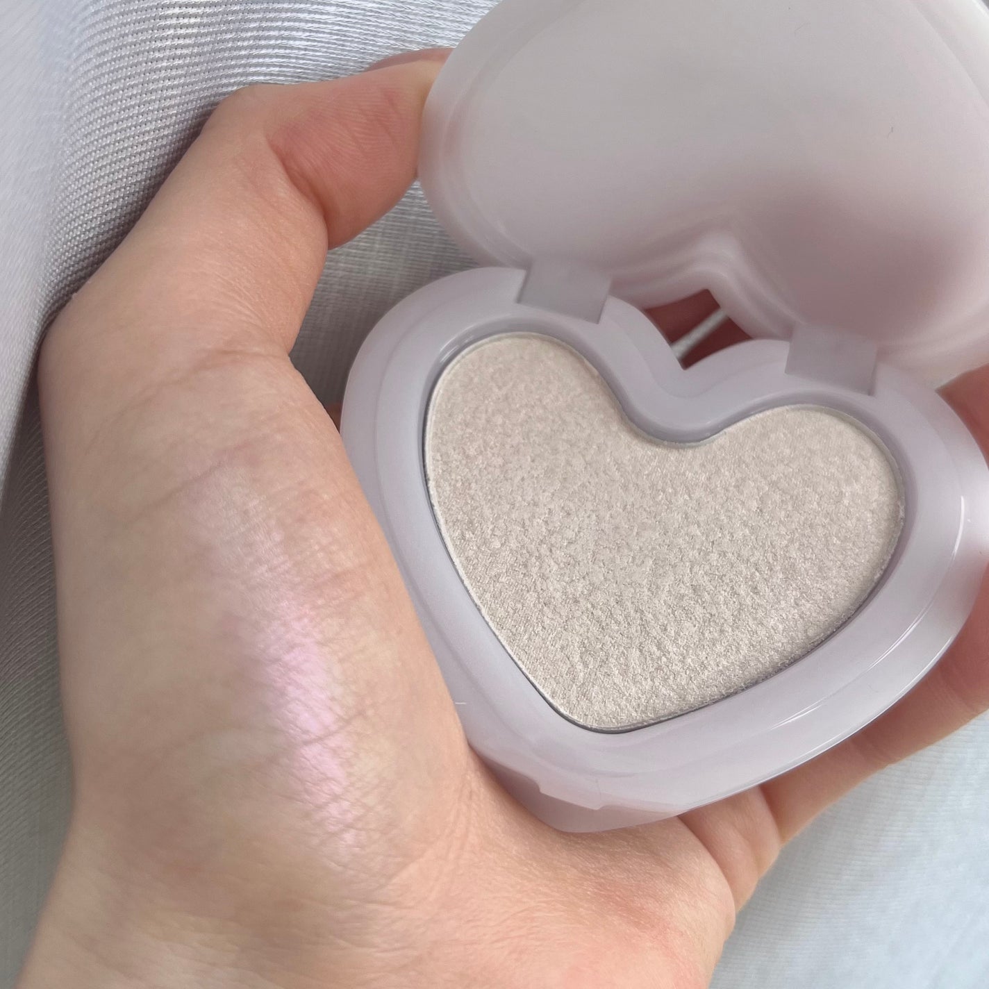 ラヴビーム グロウヴェール/lilybyred/パウダーハイライトを使ったクチコミ(6枚目)