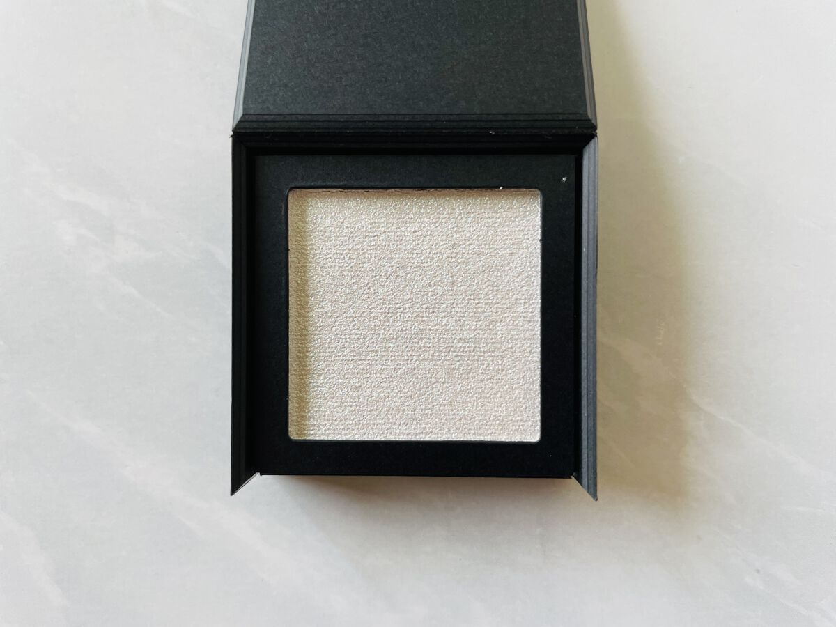 ブライトフューチャーボックス/KANEBO/単色アイシャドウを使ったクチコミ（3枚目）