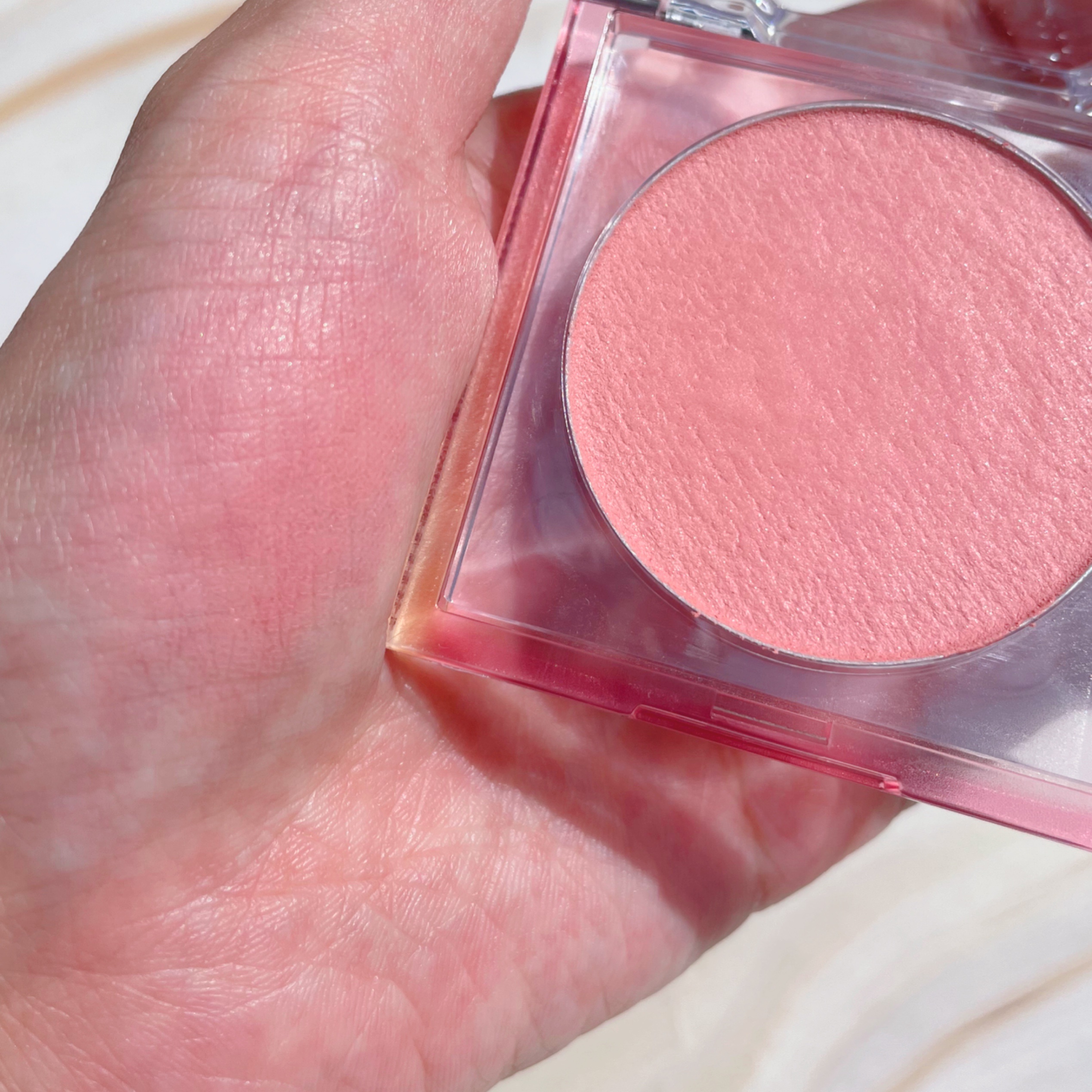 エアーブラーホイップチーク #6 FRESH BERRY /CLIO/パウダーチークを使ったクチコミ（2枚目）