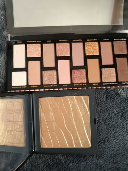 ボーン ディス ウェイ ザ ナチュラル ヌード アイシャドウ パレット/Too Faced/アイシャドウパレットを使ったクチコミ(2枚目)
