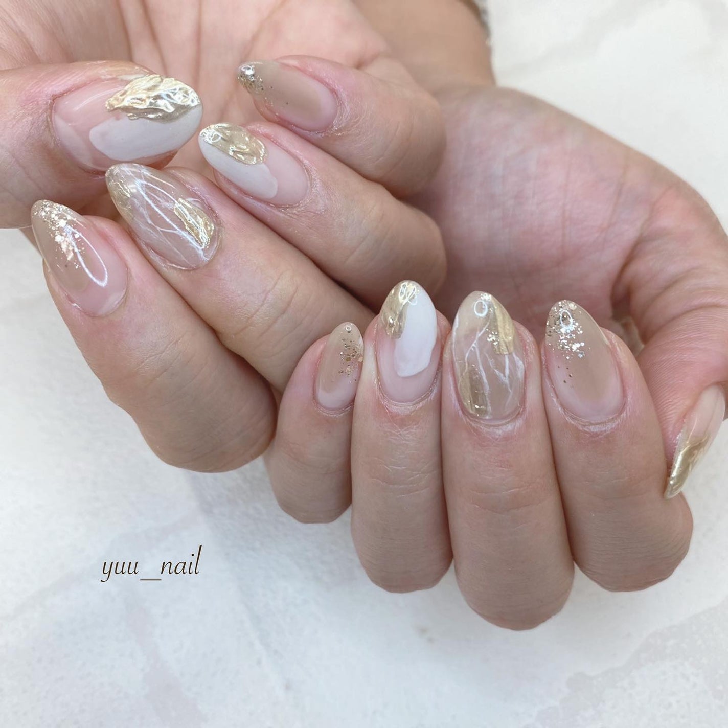 YUKA on LIPS 「.ニュアンスnail..#nail#nailist#ネイル#ネ..」(2枚目)
